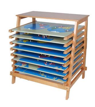 8 Holzpuzzlekarten mit Regal