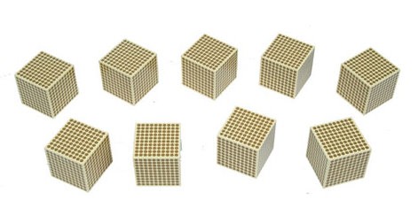 9 Tausenderw�rfel aus Holz - Goldenes Perlenmaterial